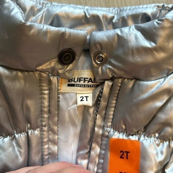 Buffalo silver chrome puffer vest size 2T NWT - Picture 2 of 2